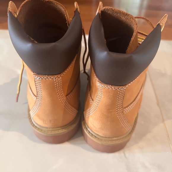 TIMBERLAND PREMIUM WP 6” BOOTS WOMEN, worn twice - Picture 4 of 5